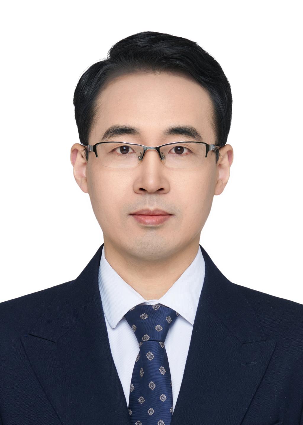 Profile photo of 赵 亮 Zhao Liang