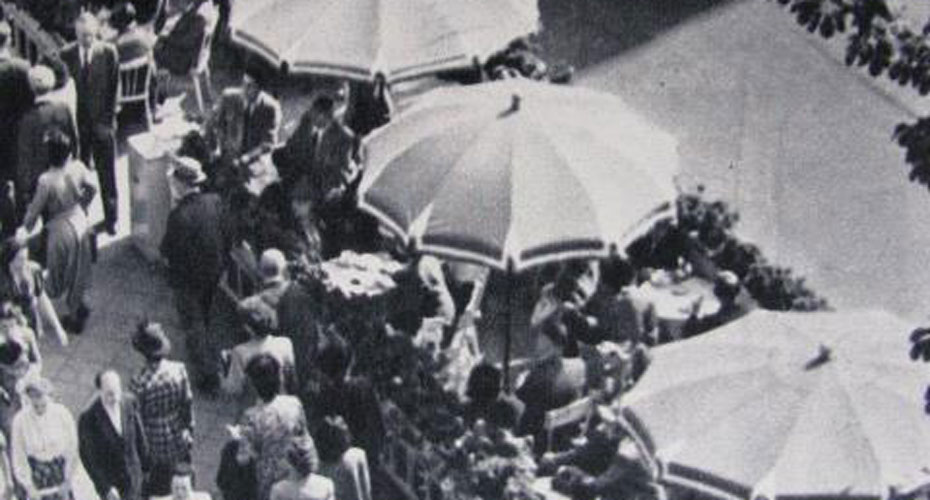 Shopping in Dusseldorf - 1952